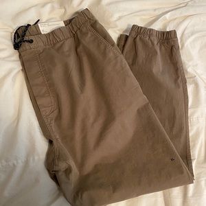 American Eagle Men’s Khaki Joggers
